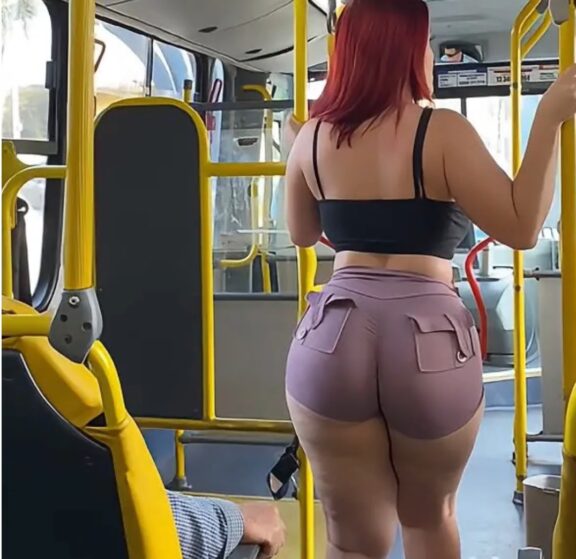Red-haired Brazilian Electra with a big ass gets horny on a public bus and gives blowjobs to a passenger.